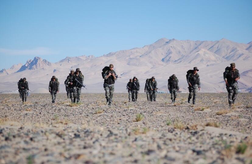 大学生兴起特种兵式旅游